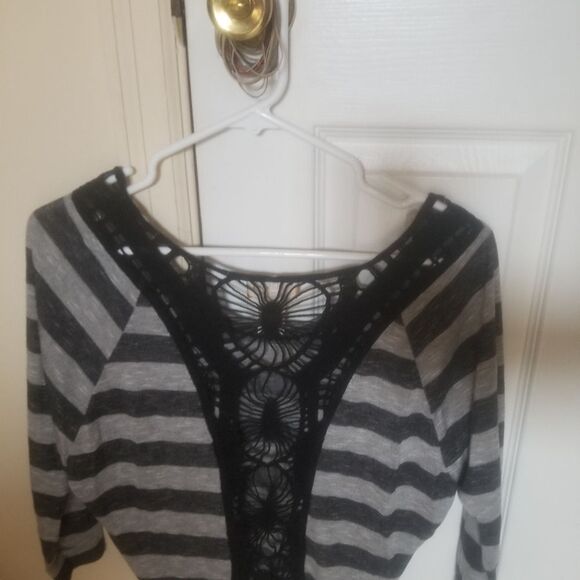 Mudd Top with Strappy Open Back Striped Grey and Black Size XSmall - Picture 2 of 3